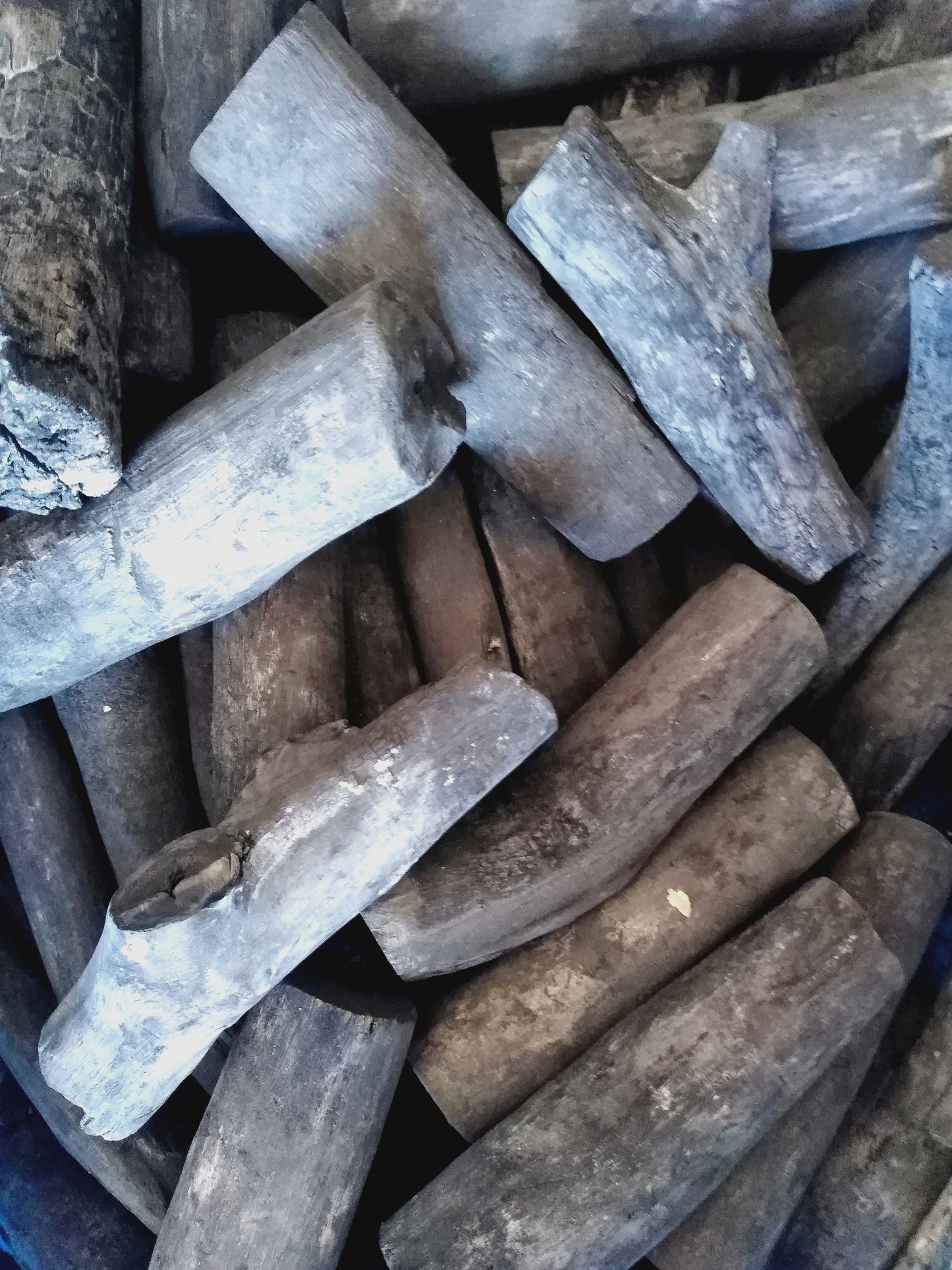 Binchotan -- Bâtons de charbon binchotan bio Vrac  x 10